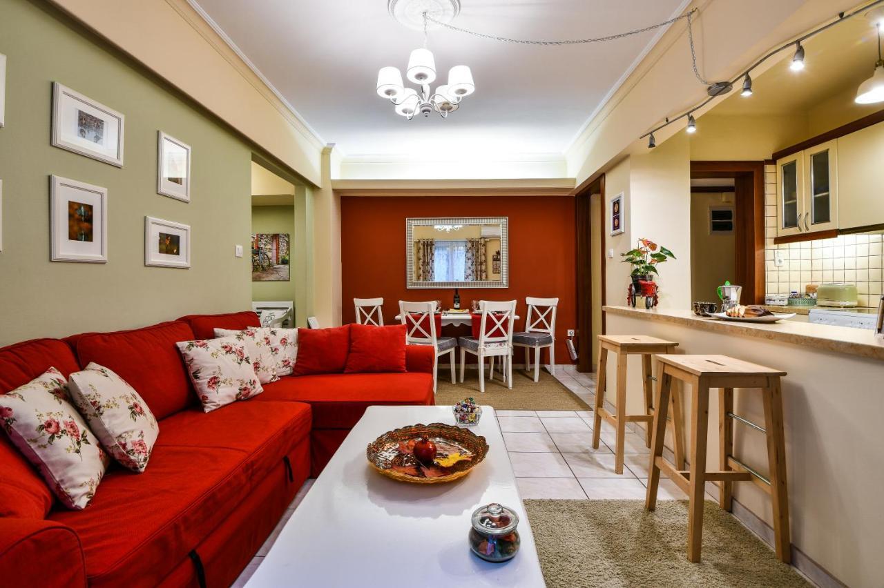 Star.parthenon Apartment